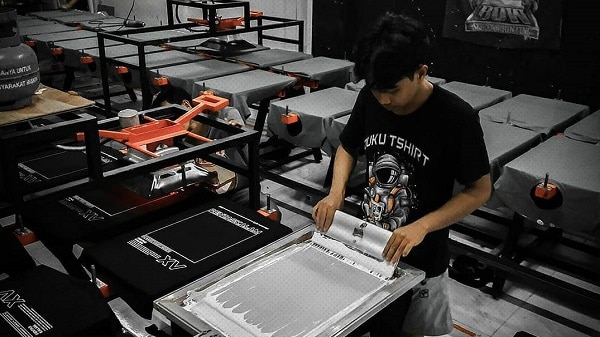 Metode Sablon Kaos yang Efektif dan Berkualitas