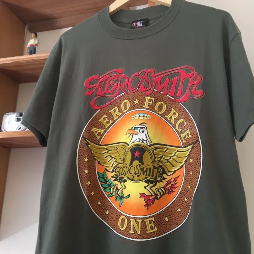 Kaos Custom Di Indonesia. Banyak digemari Anak Muda